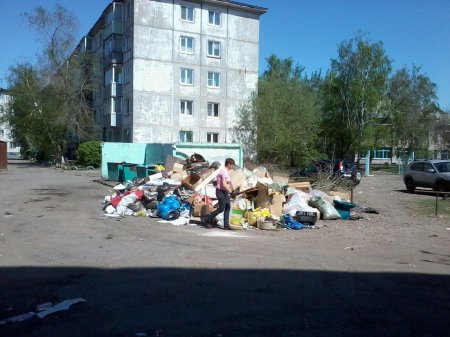 Месячник по уборке Рубцовска закончен, а стихийные помойки остались нетронутыми