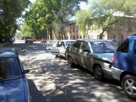 Рубцовские водители настолько «суровы», что останавливаются возле светофора не нажимая на педаль тормоза