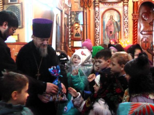 Дети возрождают Православные традиции