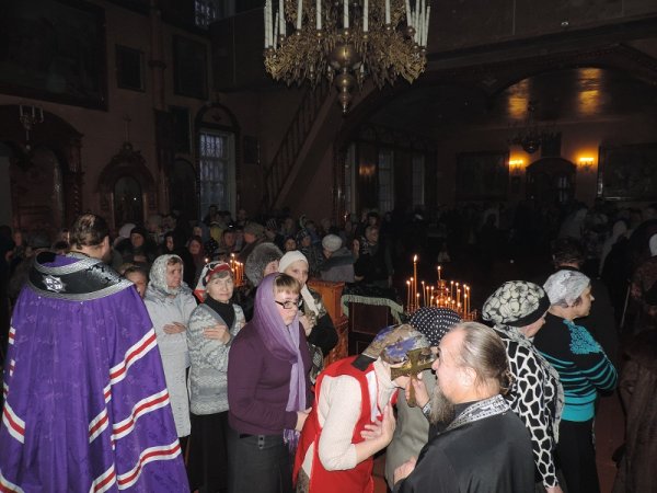 Прощеное воскресенье в Рубцовске провели с песнями, хороводами и блинами