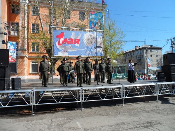 В Рубцовске прошло шествие по случаю празднования 1 мая