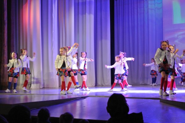 В Рубцовске в ГДК состоялся благотворительный концерт "Уши-Хвост-Черыре лапы"