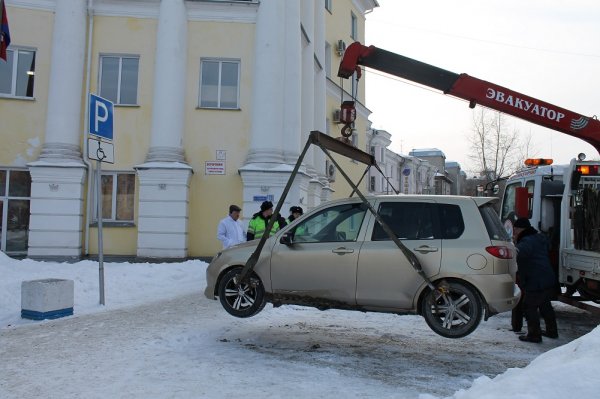 Активисты ОНФ проверили доступность парковочных мест для инвалидов в Барнауле
