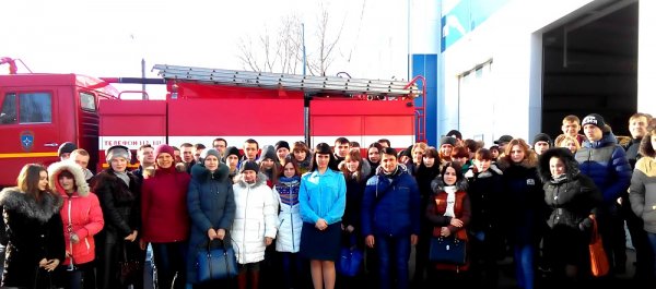Студенты Рубцовского филиала  «АГУ» познакомились с работой и бытом огнеборцев