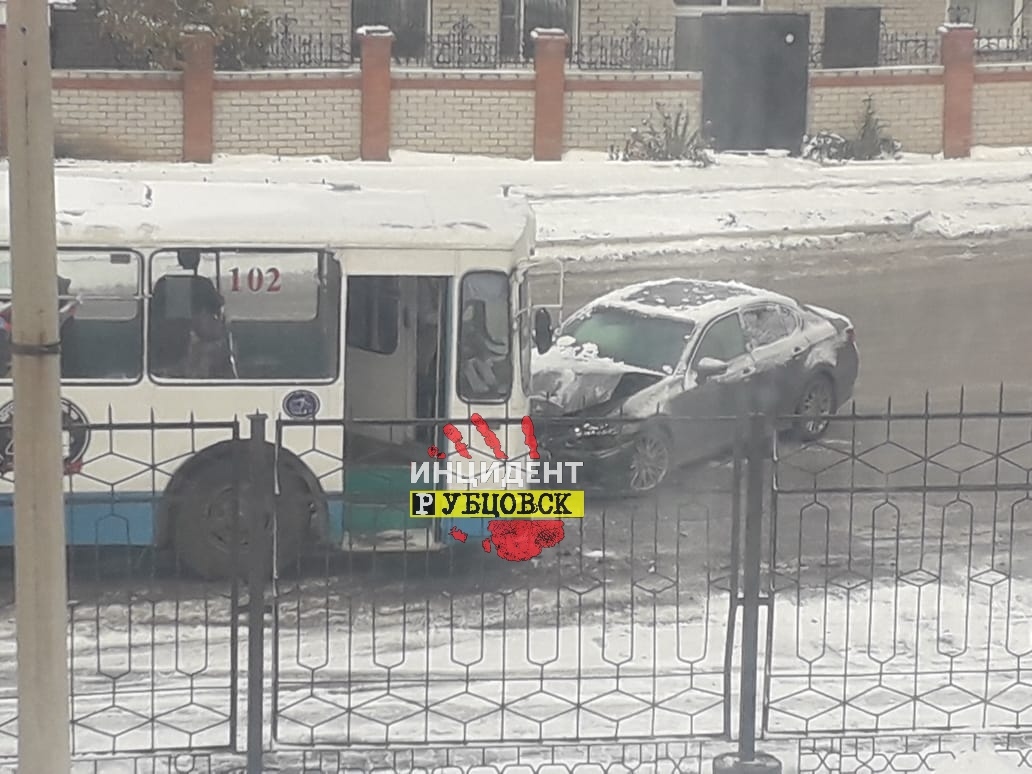 Два жёстких ДТП произошло в Рубцовске