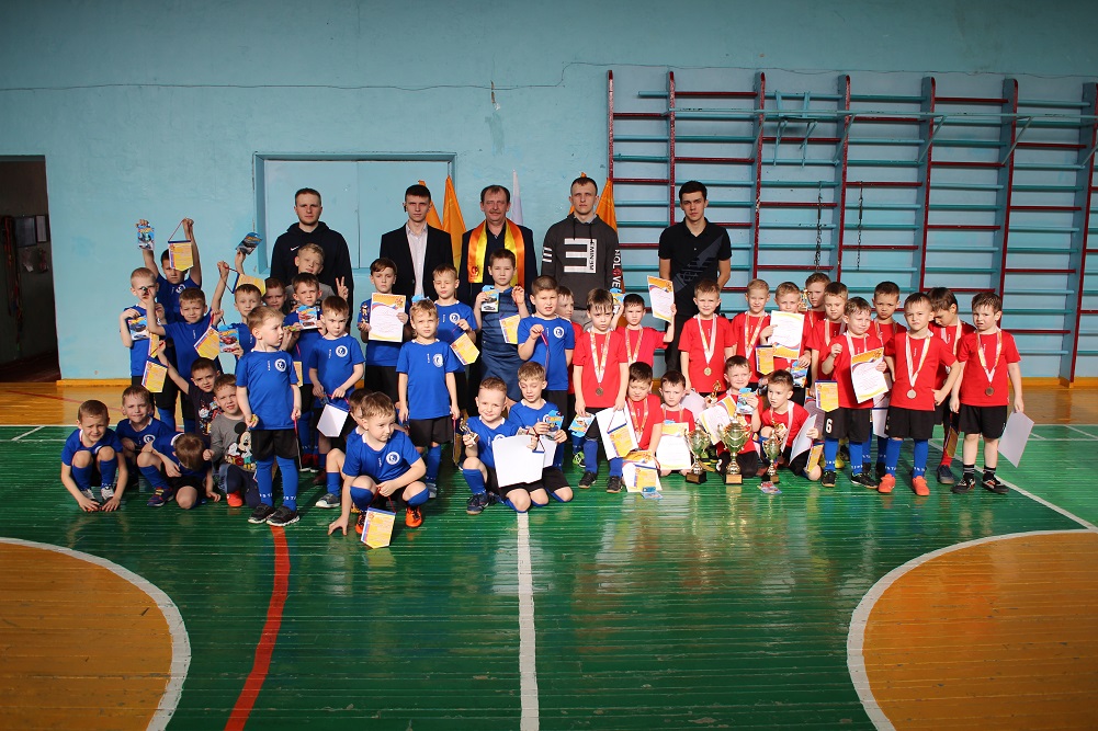 В Рубцовске состоялся турнир по мини-футболу на призы местного отделения СПРАВЕДЛИВОЙ РОССИИ