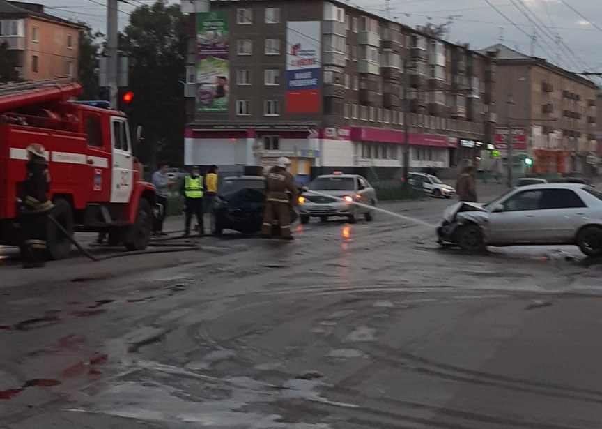 Утром в центре Рубцовска произошло жесткое ДТП