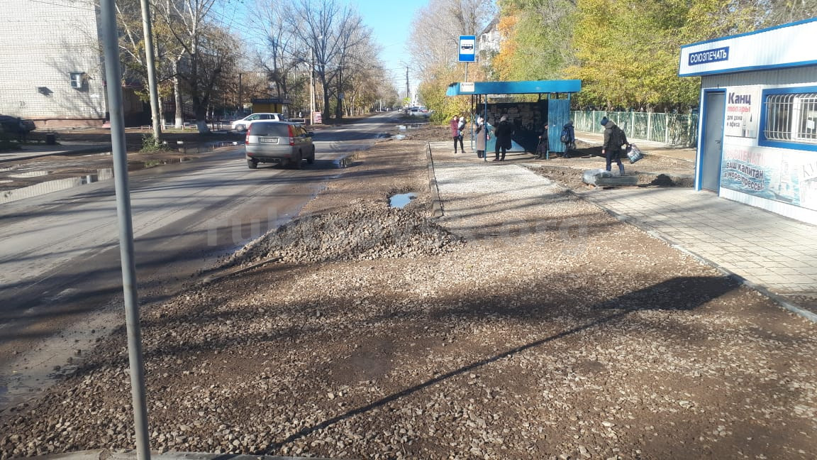В Рубцовске ведутся работы по благоустройству пешеходных дорожек по улице Северной