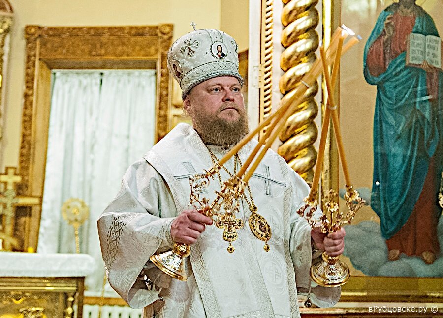 Епископ Рубцовский и Алейский Роман поздравил православных верующих с праздником Светлого Христова Воскресения