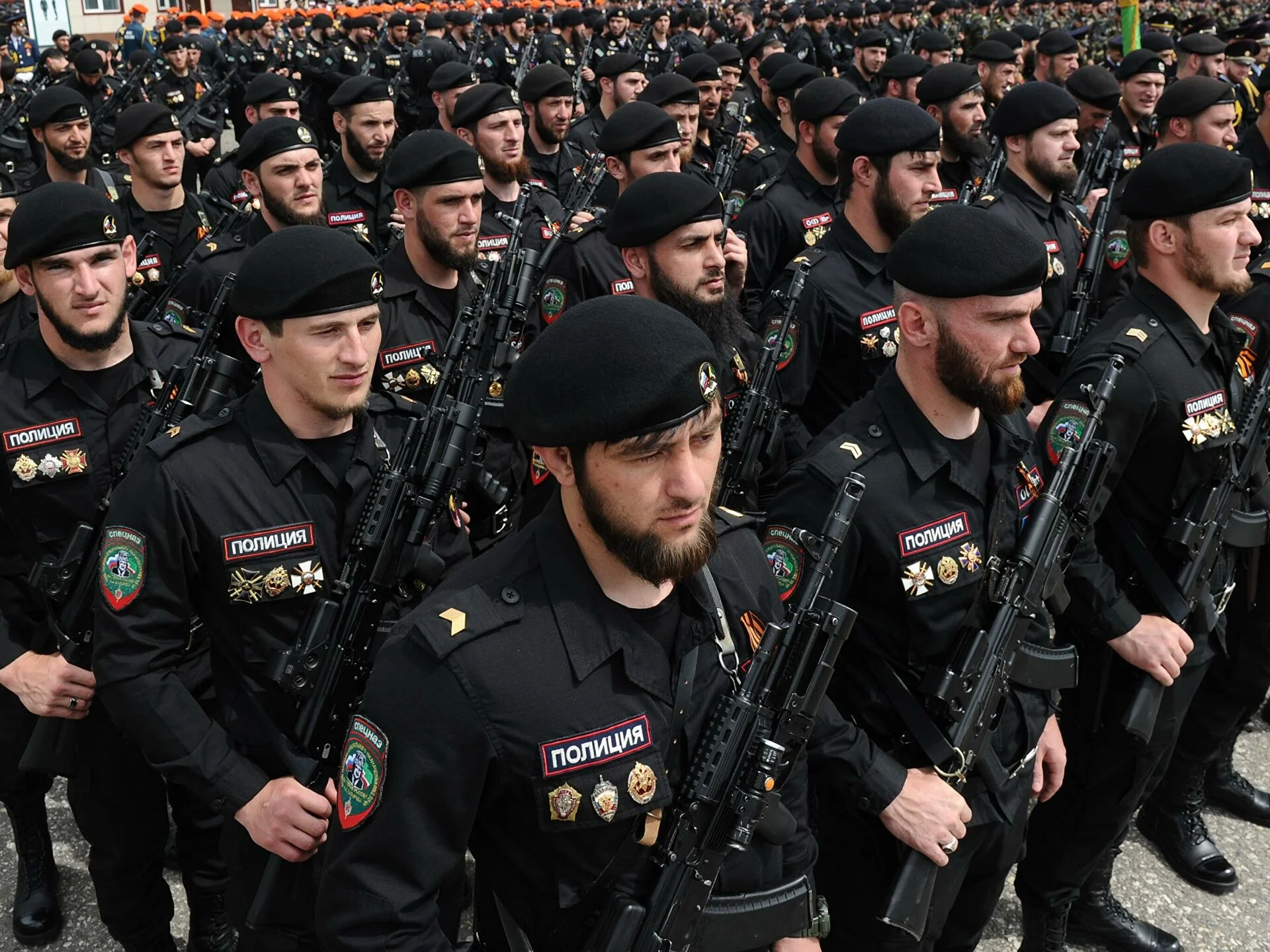 Где сейчас чеченский. Полк полиции Ахмата Кадырова. 141 Специальный моторизованный полк имени Ахмата Кадырова. Полк ППС Ахмата Кадырова.