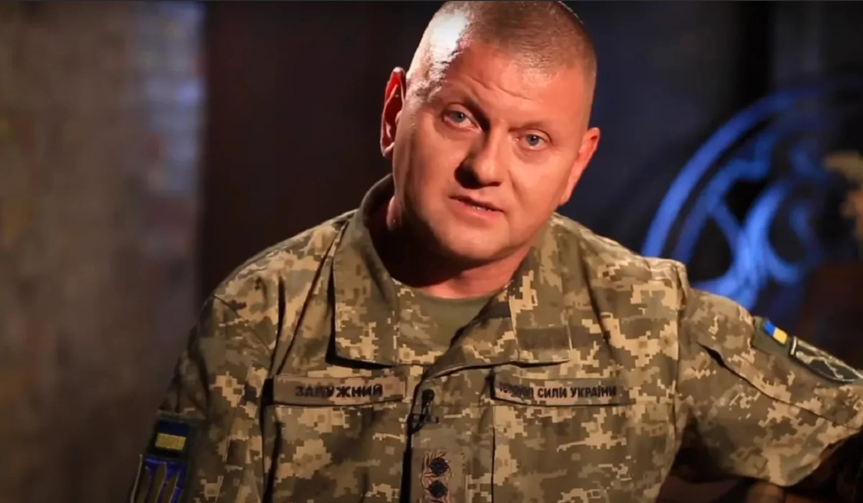 Украинский генерал командующий армией. Залужный главнокомандующий ВСУ.