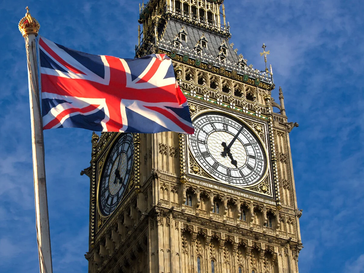 Британия поставила. Британия Биг Бен. Лондон Британия МИД. Англия и Британия. Лондон Биг Бен флаг.