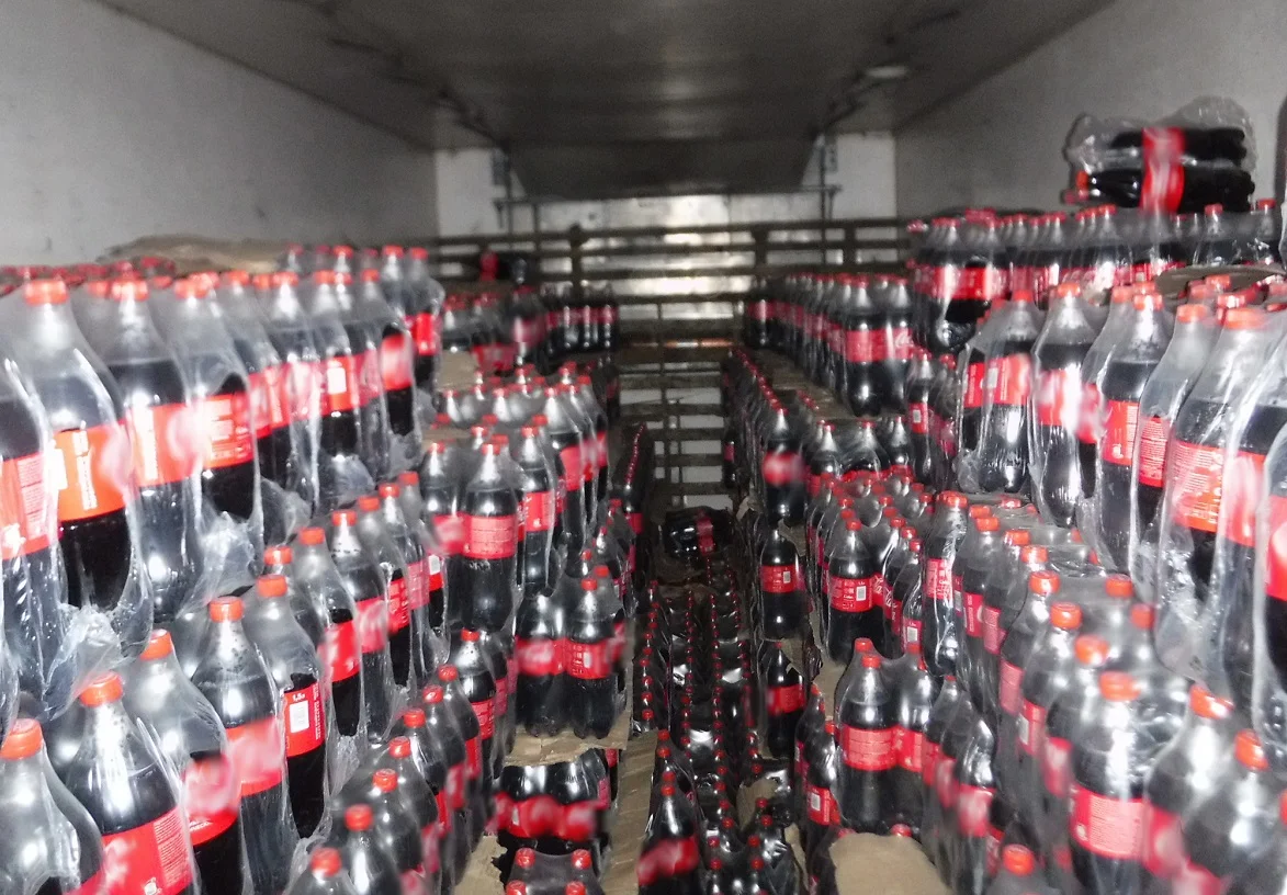 Алтайские таможенники не пустили в Россию свыше 20 тонн Coca-Cola